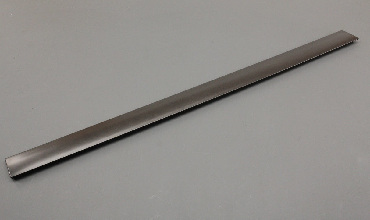 VW Phaeton 2002-2010 front door lower trim (left) 3D0854939C V7S