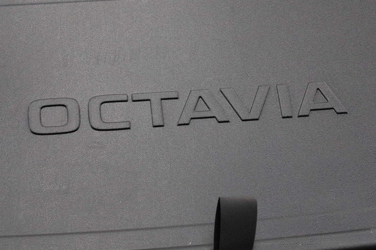 Skoda Octavia Saloon 2020-On double sided boot luggage mat 5E6061163