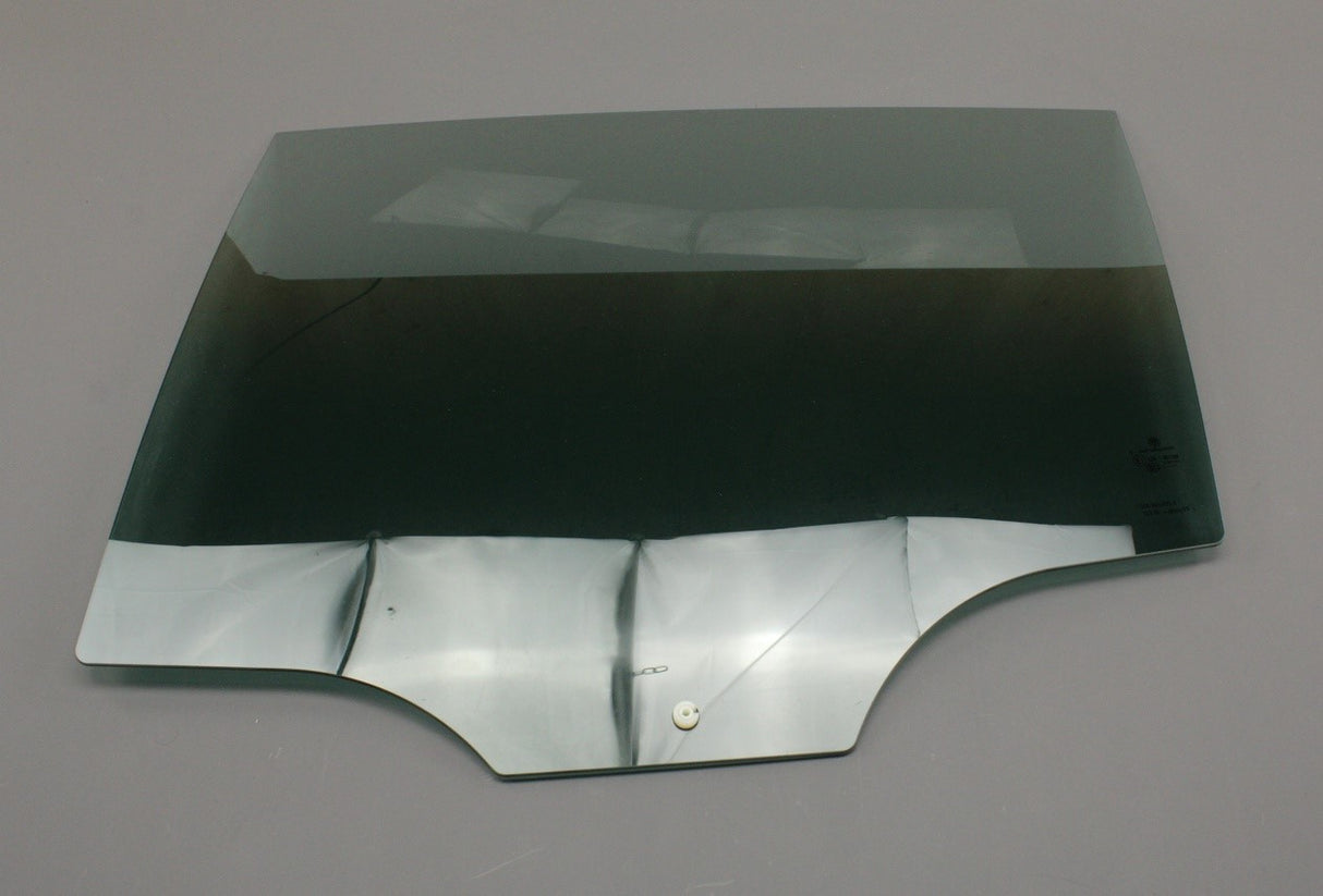VW Golf MK7 MK7.5 2013-20 tinted rear window glass (left) 5G6845025A