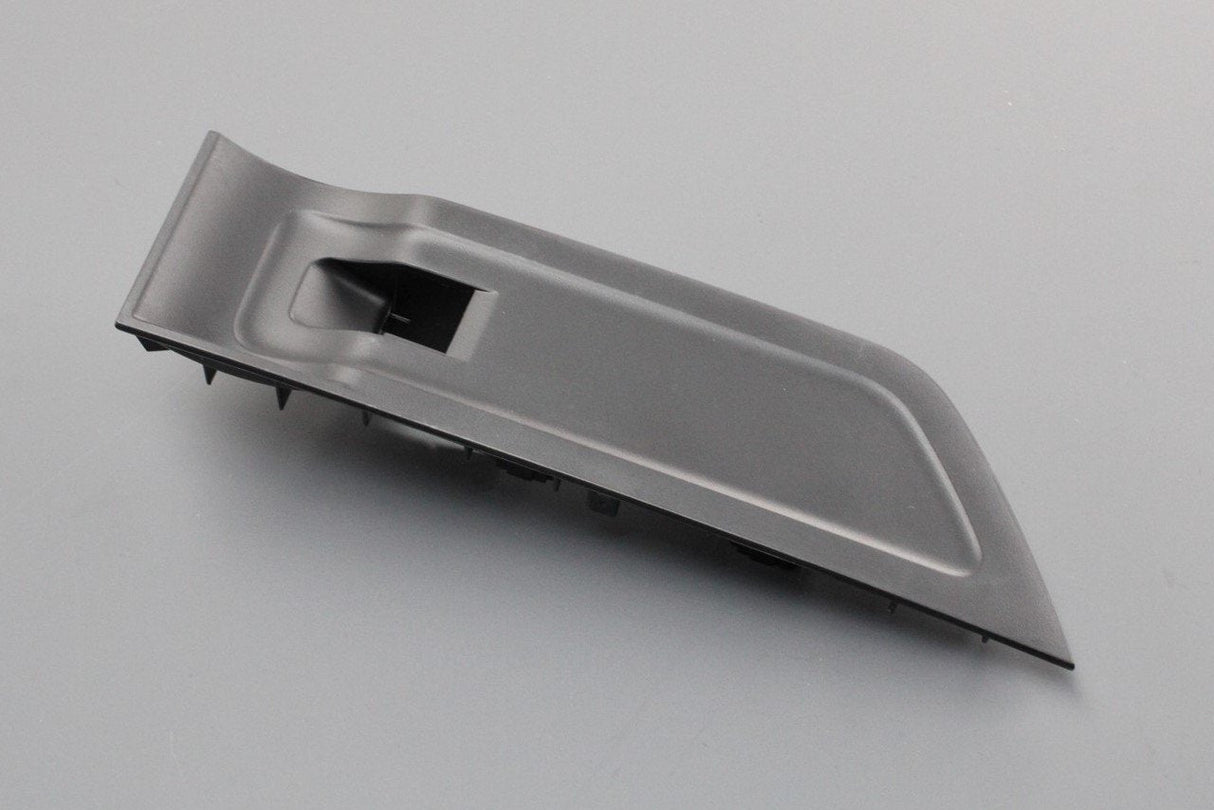 Skoda Superb 15-on window switch surround trim (rear left) 3V0867171 9B9