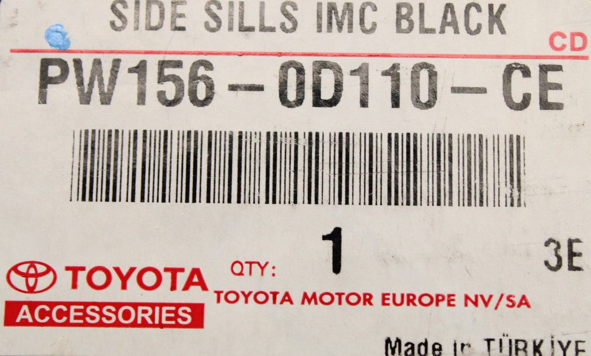 Toyota Yaris Cross side sill trims (black) PW156-0D110-CE