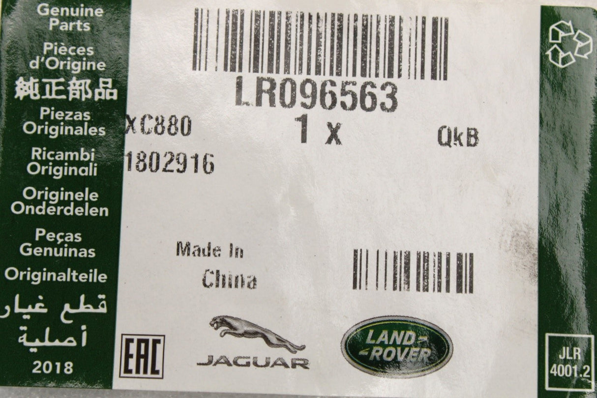 Land Rover Discovery Sport 2015-on Sport HSE badge (rear) LR096563