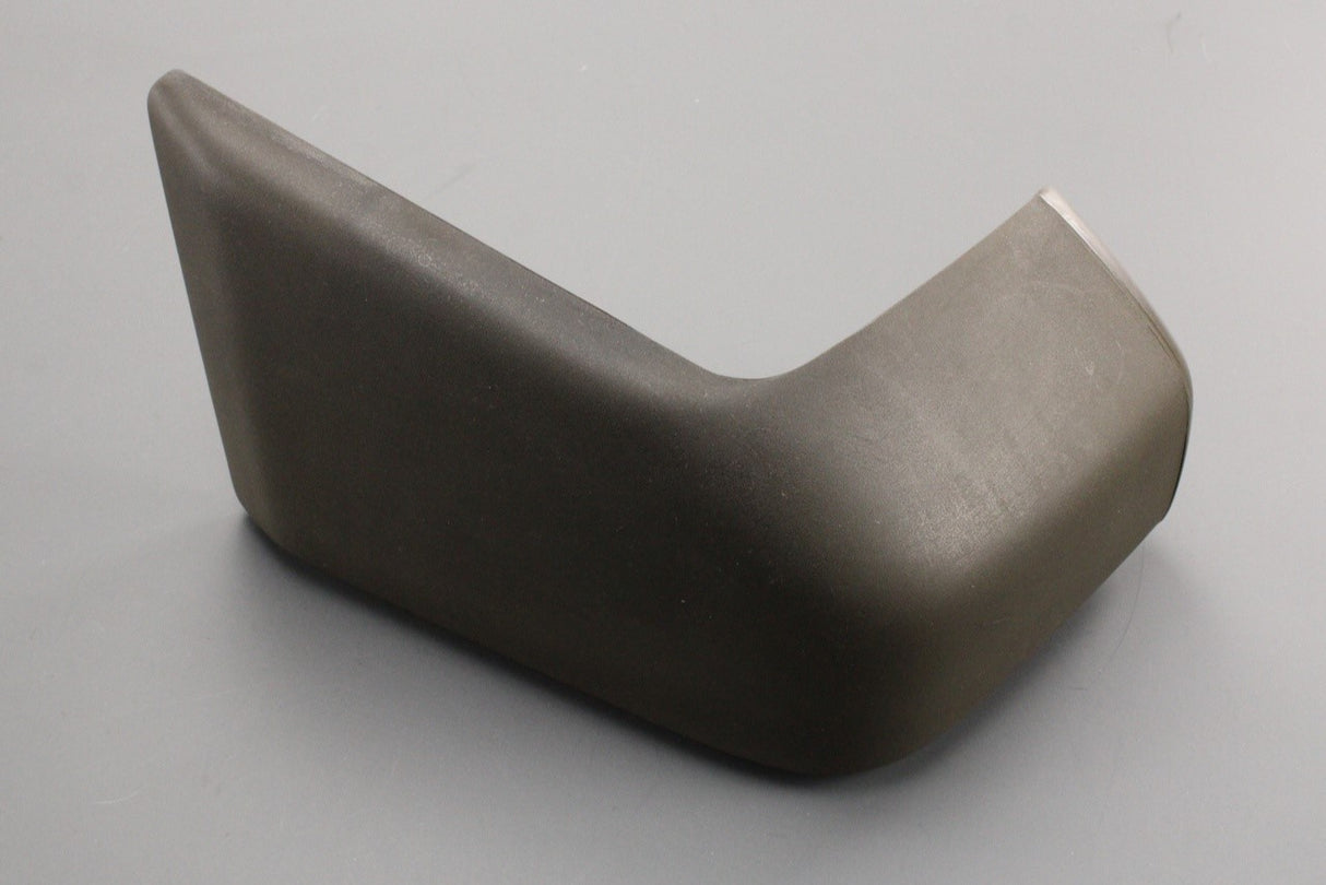 Range Rover Classic 1986-1994 rear bumper end cap (right) NTC5232