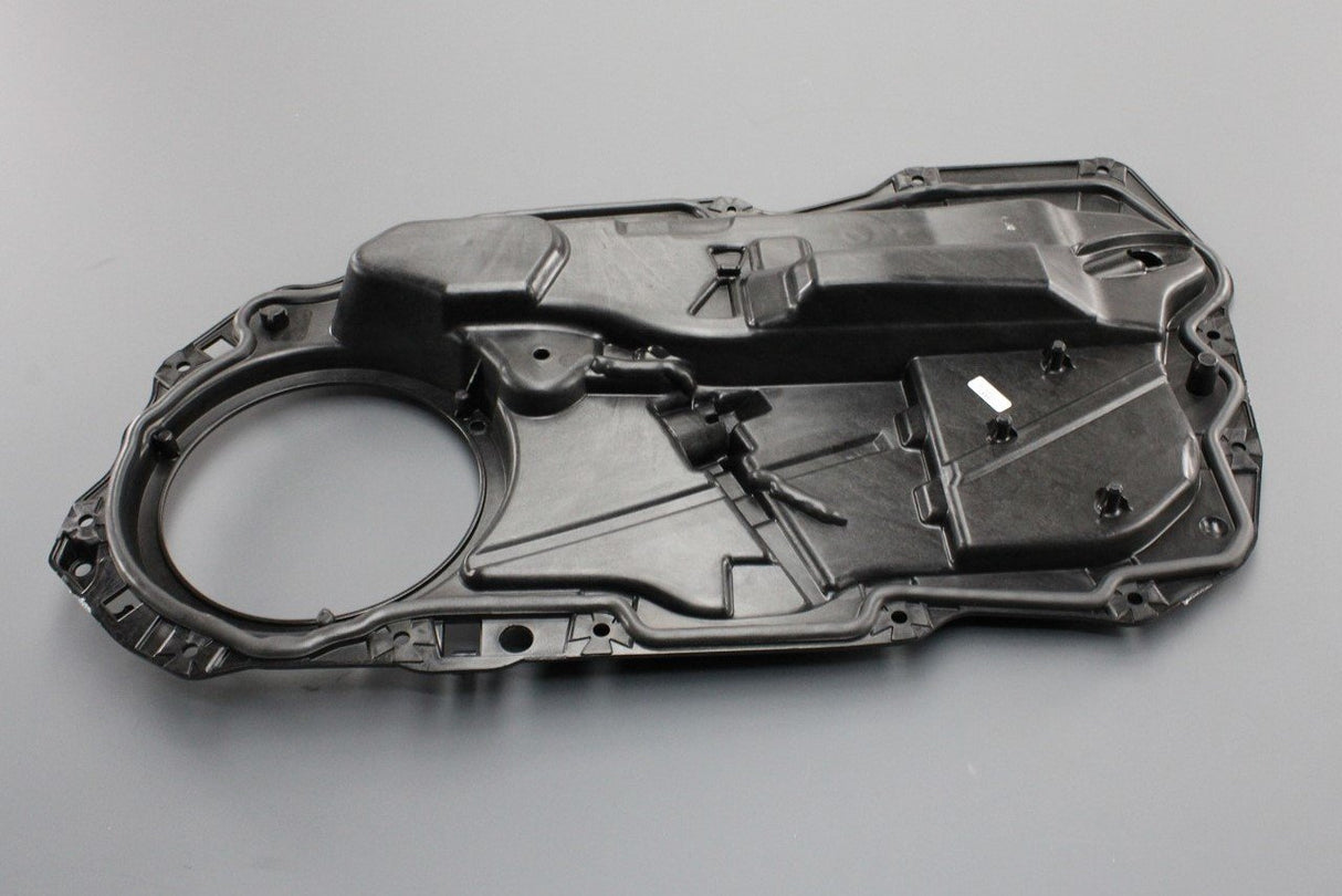 Land Rover Discovery Sport 2015-on rear door trim panel (left) LR059007