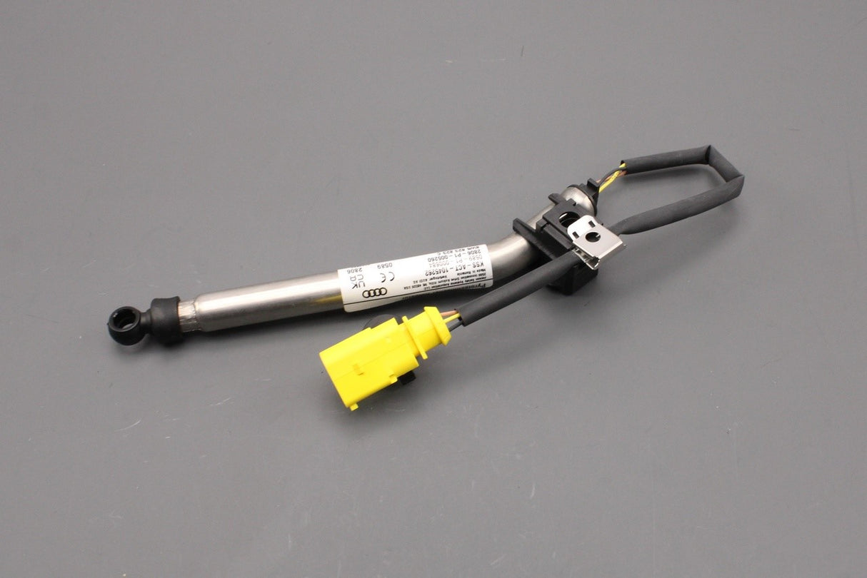 Audi A5 S5 RS5 2017-on pedestrian protection bonnet activator 8W6823823C