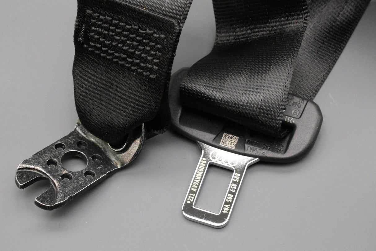 Audi A3 S3 RS3 8V 2013-2020 rear three point safety seat belt 8V5857805 V04