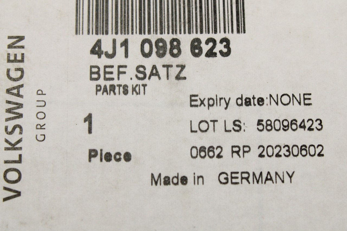 Audi e-Tron GT 2021-on bumper fixings set (front) 4J1098623