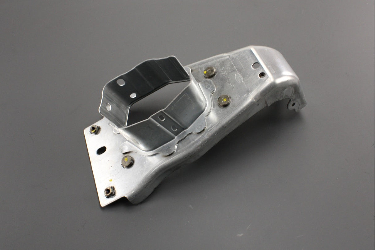 Range Rover Evoque 12-18 front bumper reinforcement bar (left) LR096770