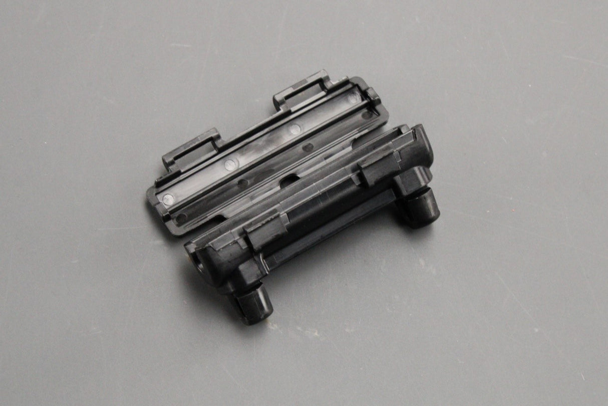 Range Rover 2013-22 bonnet release cable (front section) LR038195