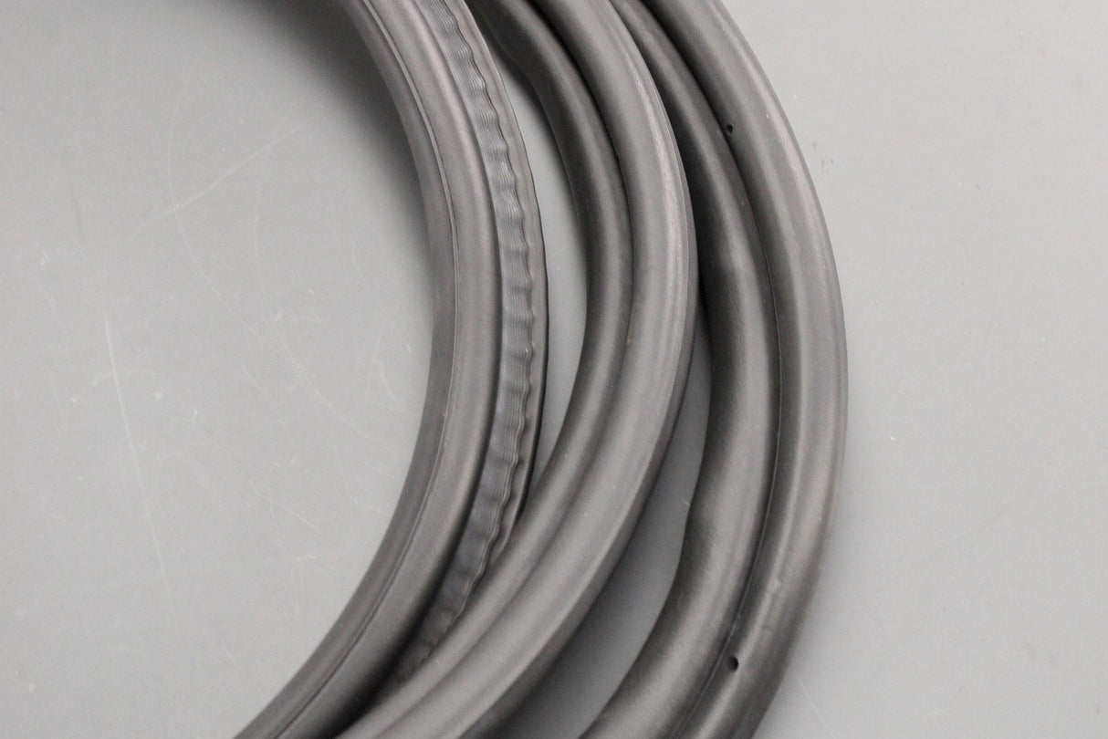 Range Rover Velar 2017-on tailgate boot seal LR092606