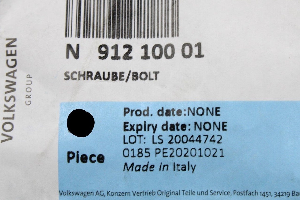 Audi A3 RS3 Q2 A5 TT lower seat belt bolt (x1) N91210001