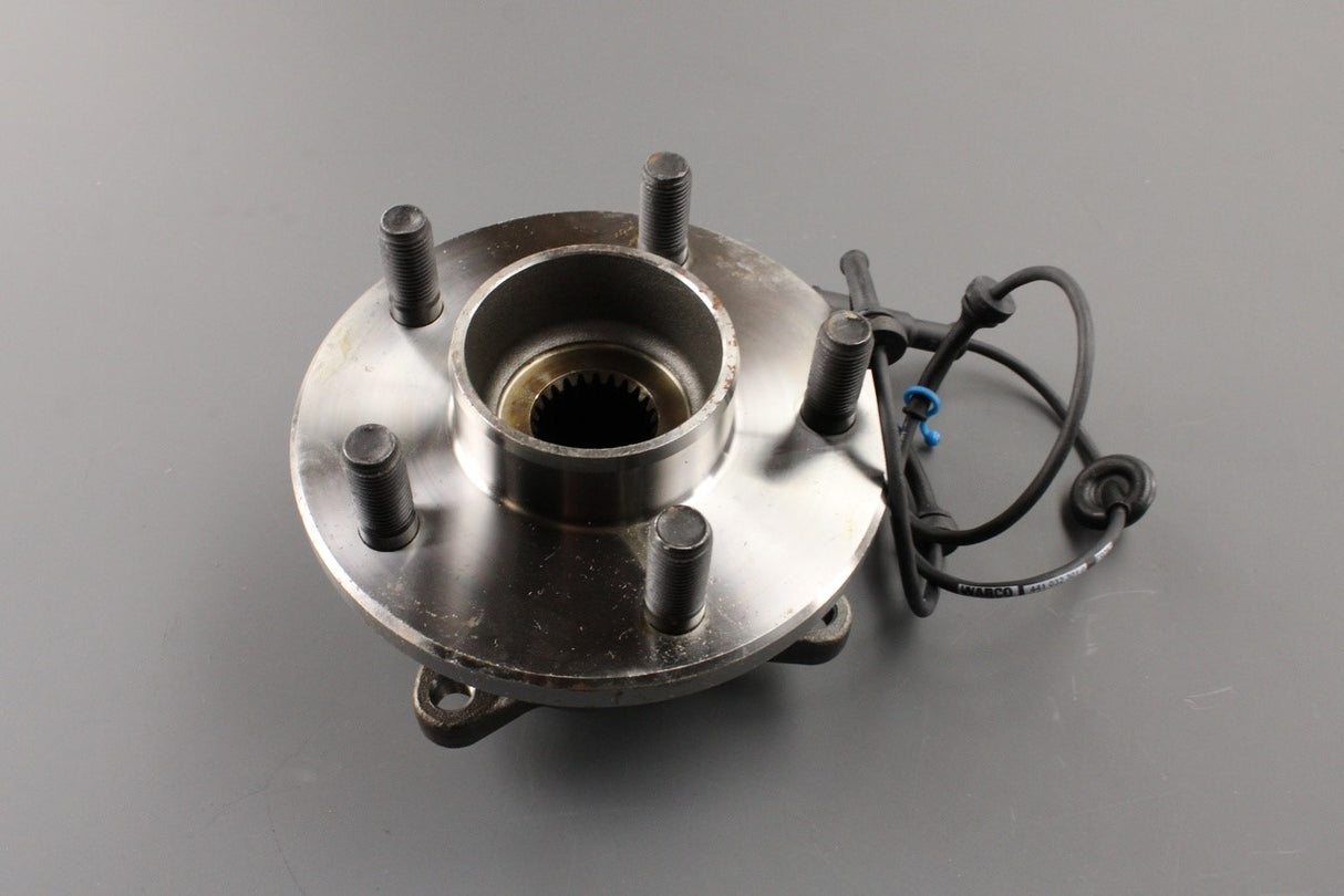 Land Rover Discovery 2 1998-04 wheel hub & ABS sensor (front) TAY100060