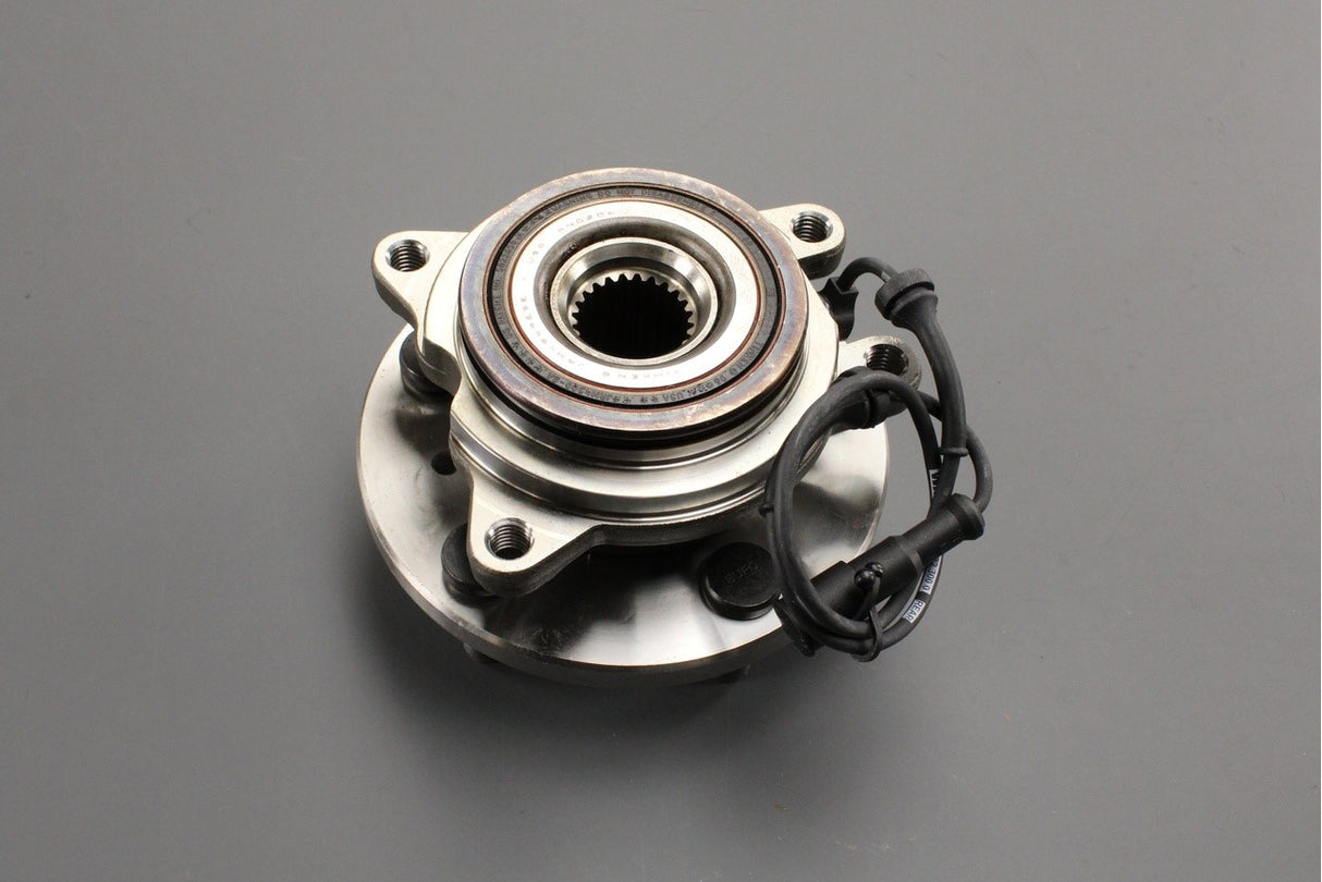 Land Rover Discovery 2 1998-04 wheel hub & ABS sensor (rear) TAY100050