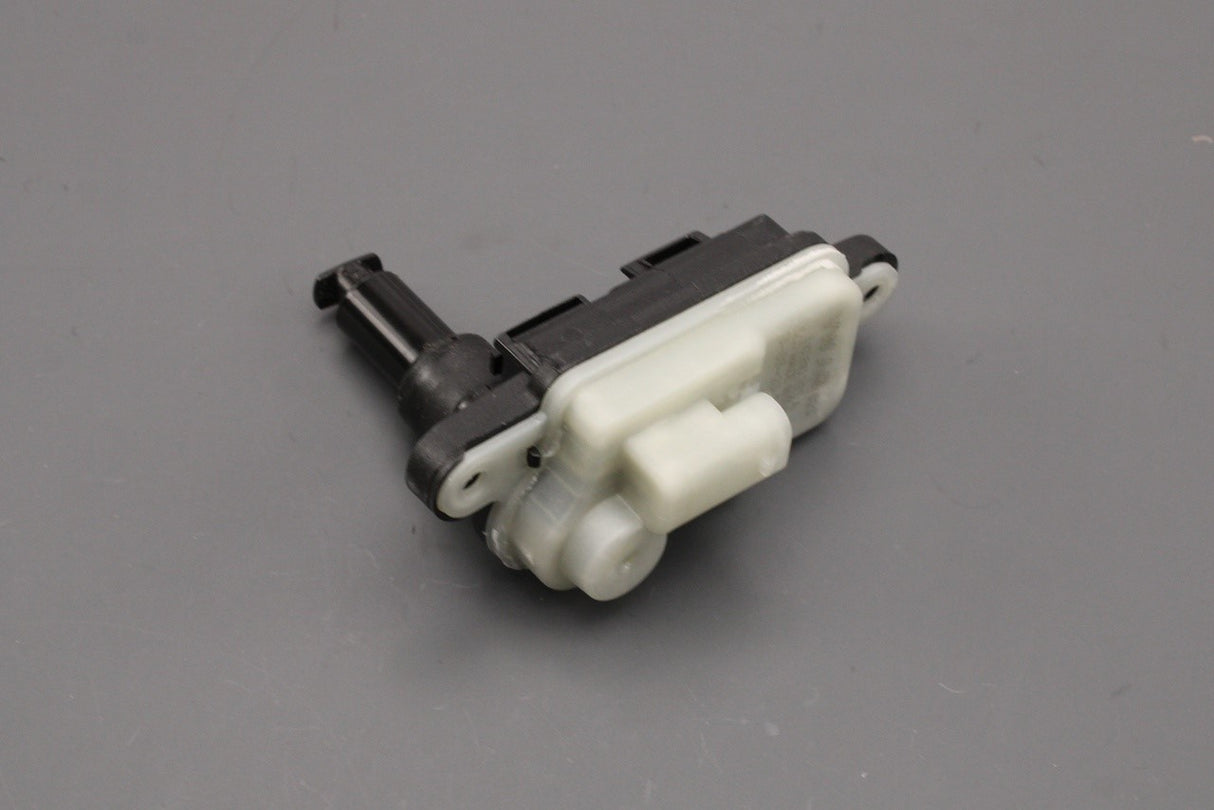 VW Audi Skoda SEAT CUPRA fuel filler flap lock actuator 510810773A