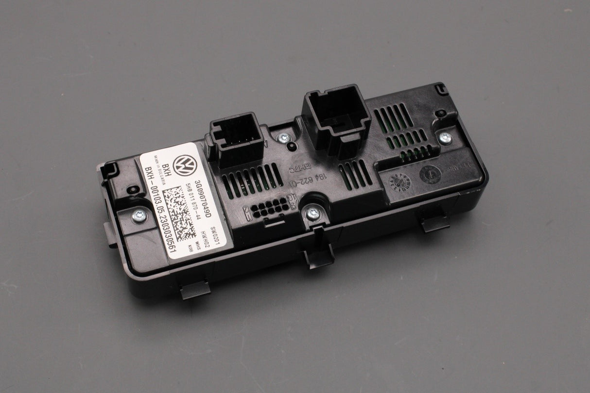 VW SEAT CUPRA heater control and display panel (rear) 3G0907049D WHS