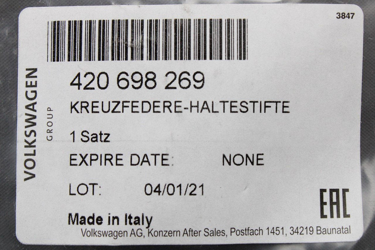 Audi R8 2007-on brake pad fixing hardware set (rear) 420698269