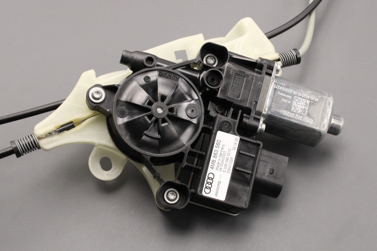 Audi Q8 RSQ8 2019-on drive unit for boot hatch door 4M8863560