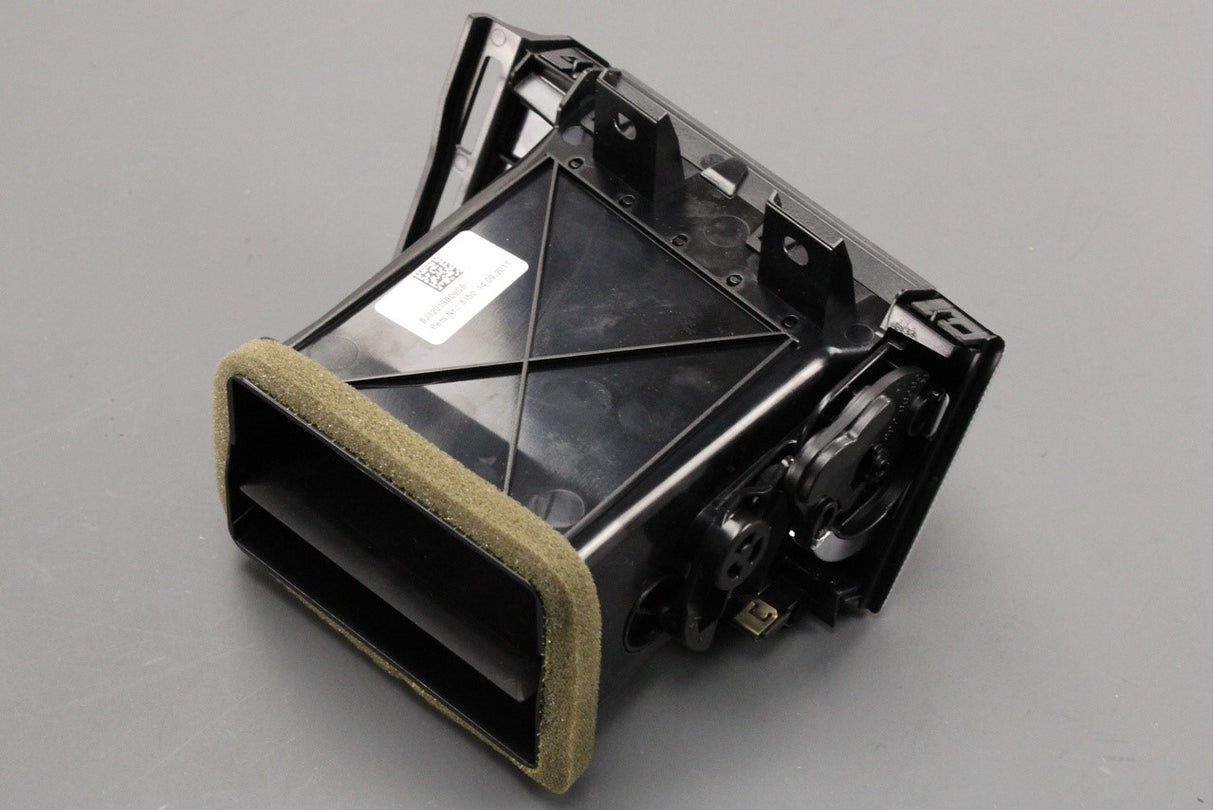 Range Rover Evoque 2012-2018 RHD dashboard air vent (right) LR025054