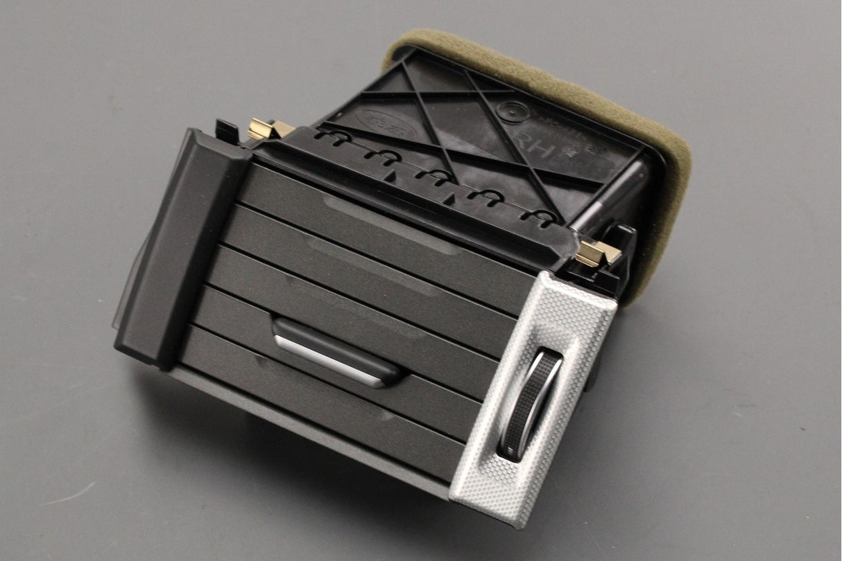 Range Rover Evoque 2012-2018 RHD dashboard air vent (right) LR025054