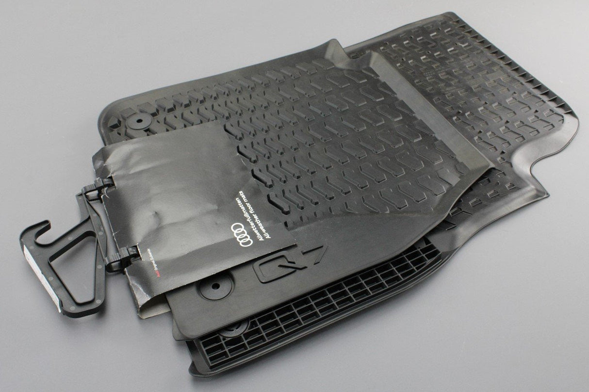 Audi Q7 4M 2016-on front rubber floor mats set RHD 4M2061501 041