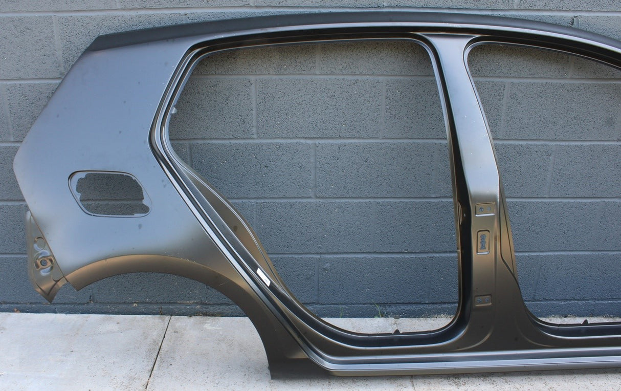 Golf MK7 MK7.5 2013-2020 4 door side body panel (right) 5G4809052A