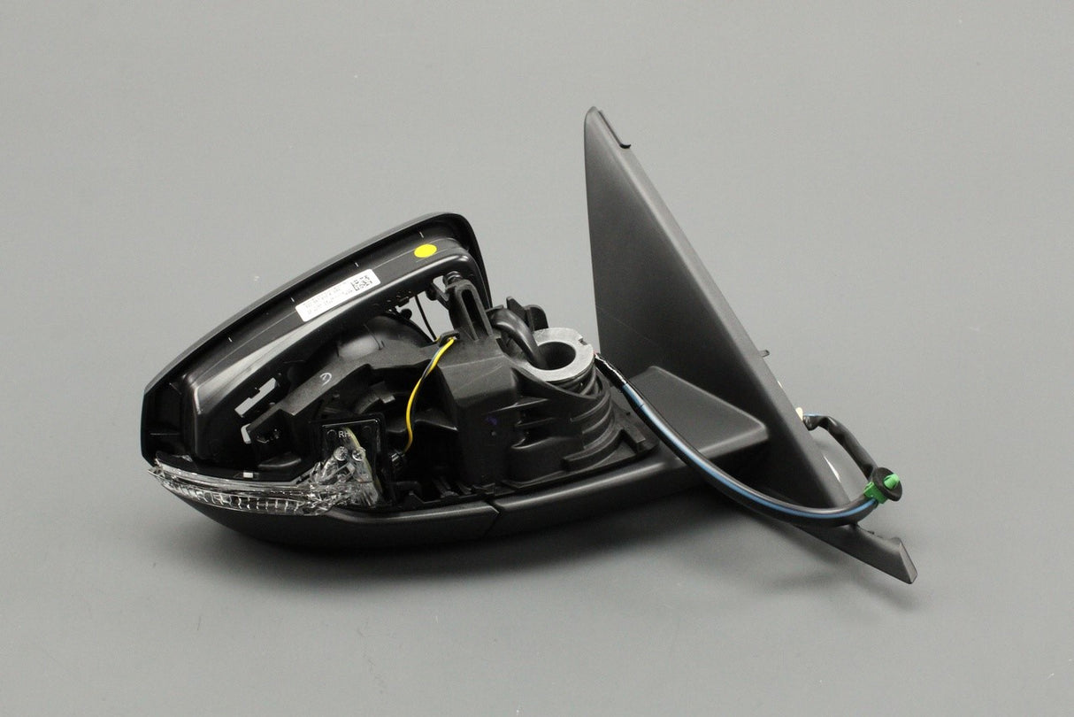 Audi A1 2019-on RHD wing mirror housing (right) 82C857410A 9B9