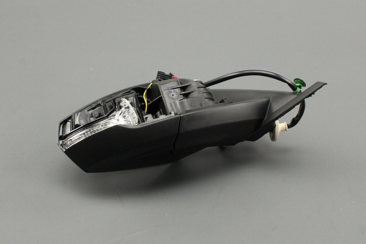 Audi A1 2019-on RHD wing mirror housing (right) 82C857410A 9B9