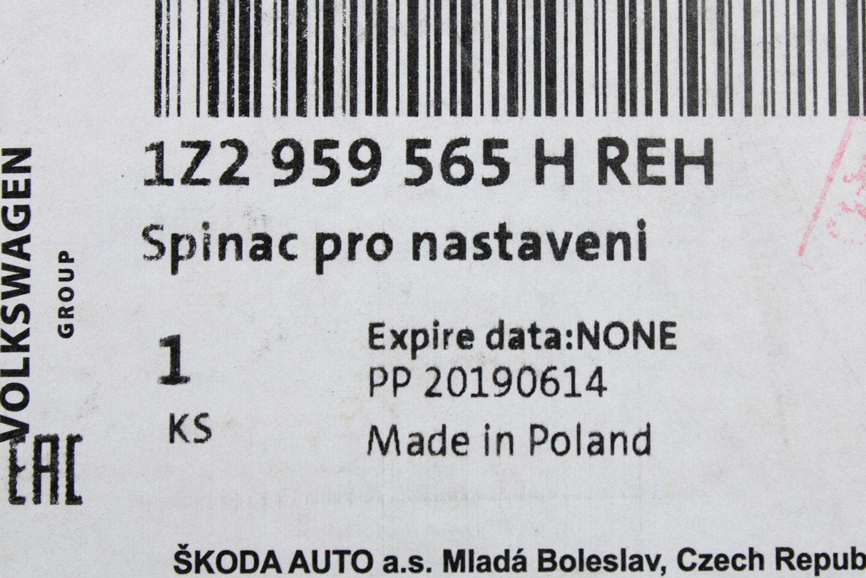 Skoda Yeti 14-18 Exterior mirror adjustment switch (RHD) 1Z2959565H REH