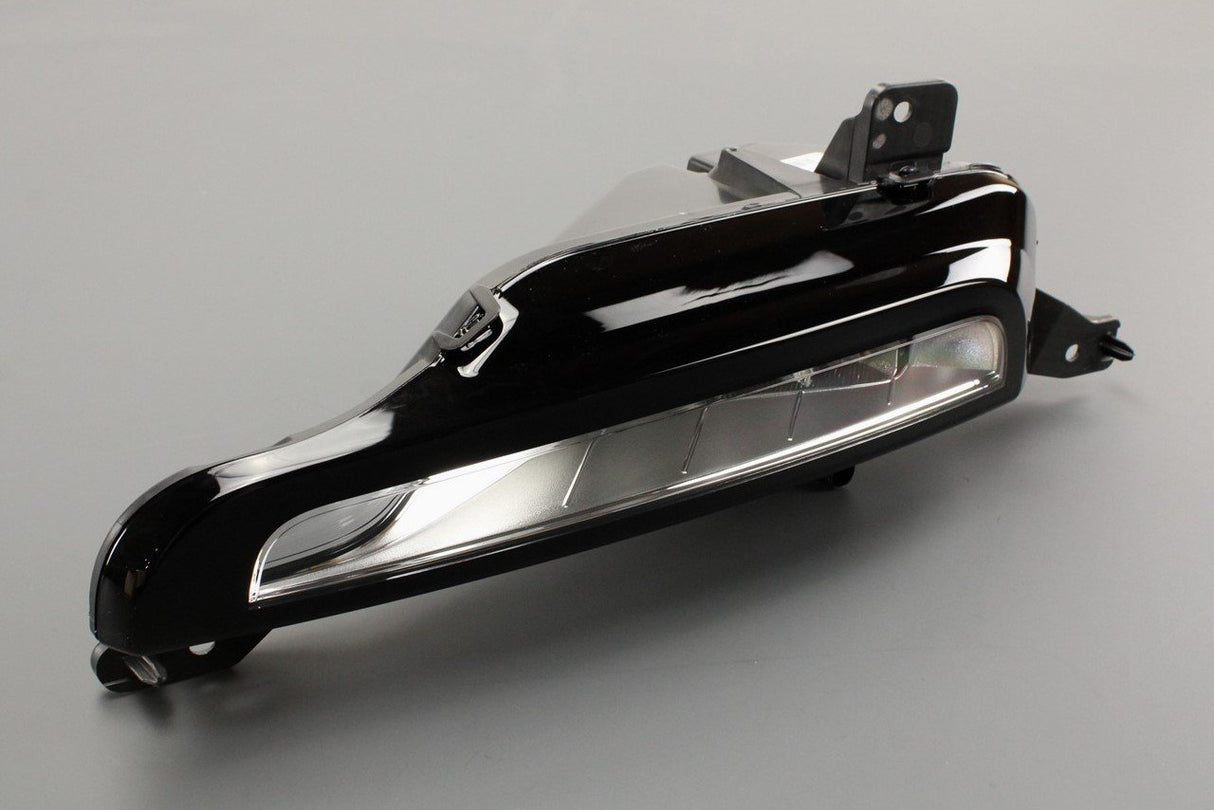 Range Rover Evoque front left fog light LR072646