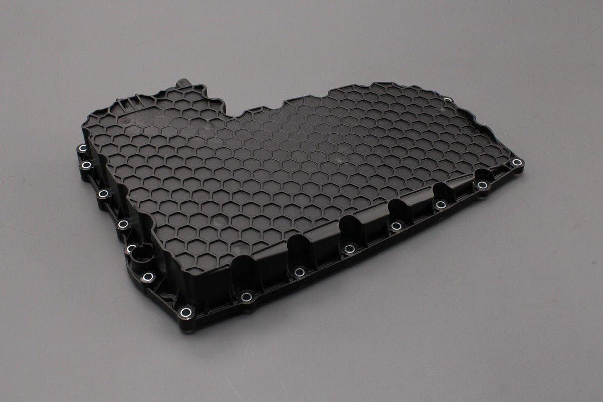 Audi A4 A5 A6 A7 Q5 7 speed automatic gearbox oil sump 0CK321359N