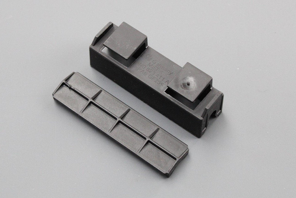VW Skoda SEAT bonnet release cable holder repair kit 5N0823411A