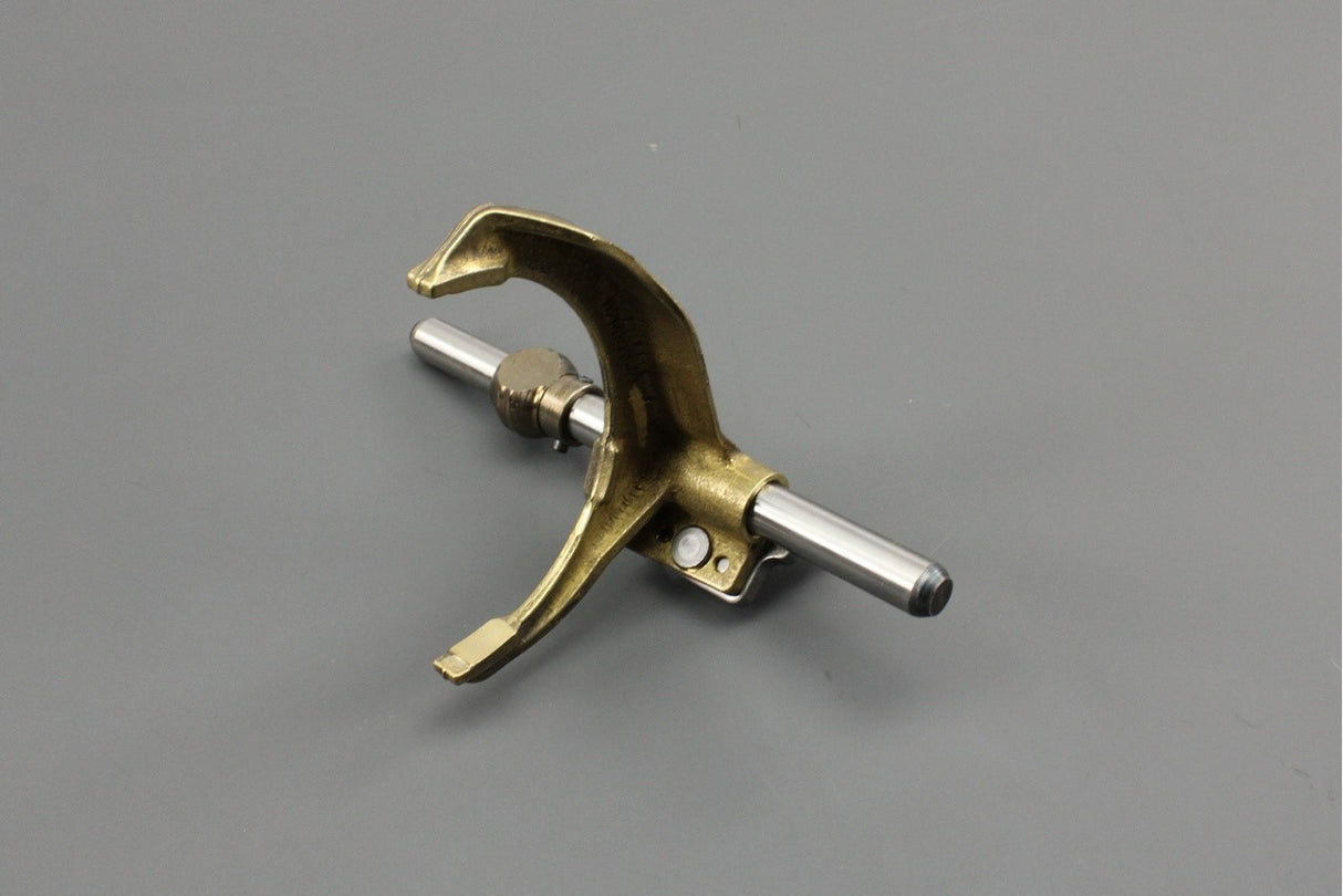 VW Bora Golf Audi A3 8L Skoda SEAT 6 speed gear selector fork 02M311549D