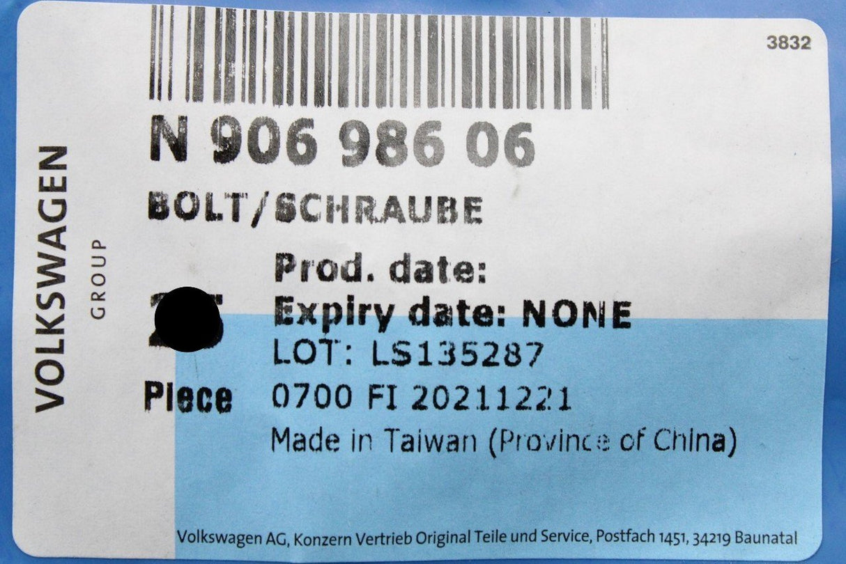 VW Audi Skoda SEAT hex socket head panel bolt 4.2x16mm (x1) N90698606