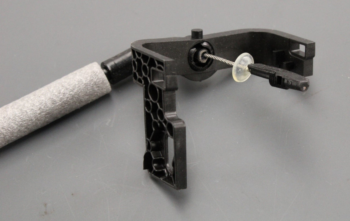 VW Transporter double cab T6.1 20-on door bowden cable (left) 7LA839017