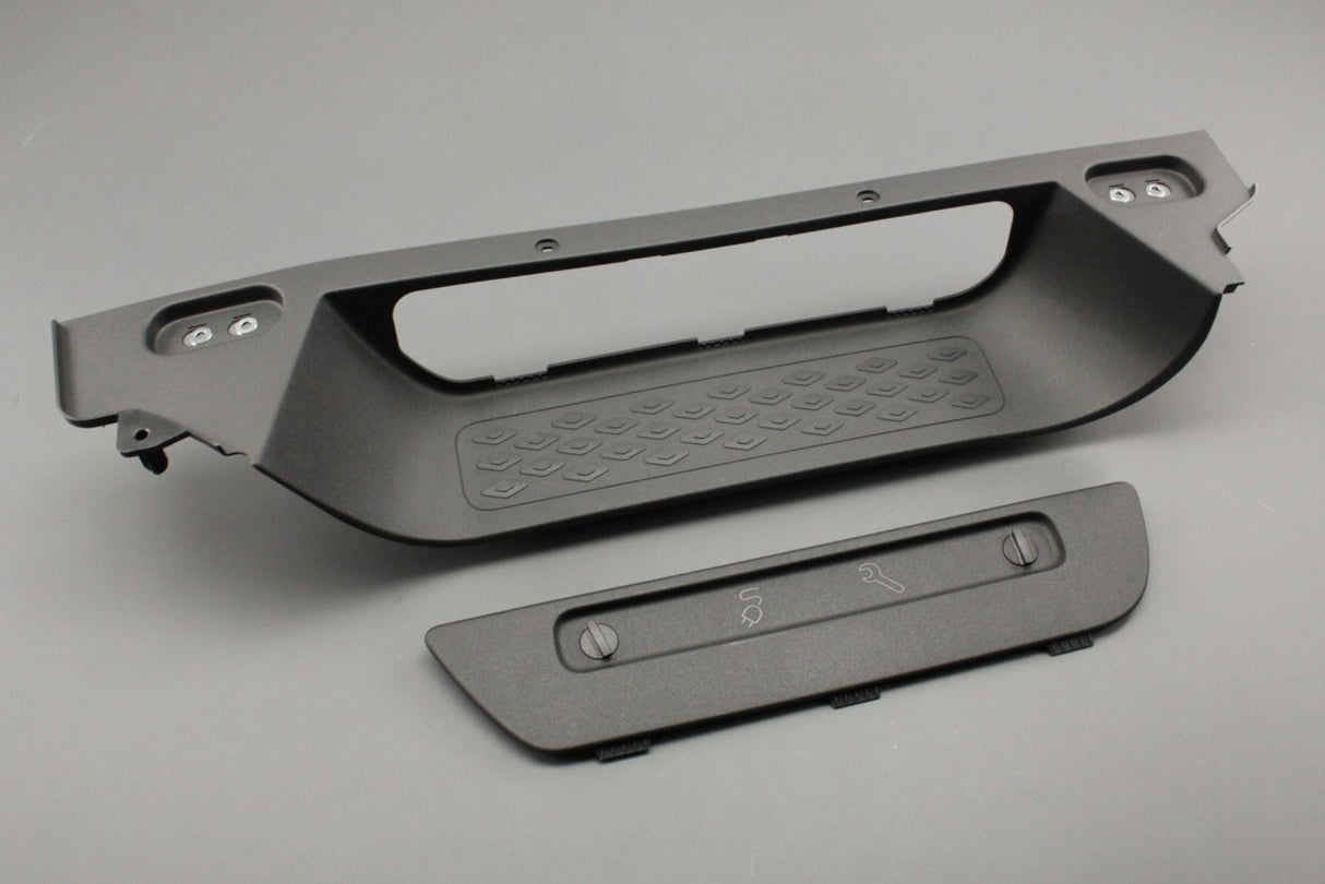 VW ID.Buzz Cargo 2023-on rear step insert (right) 1T5863736B 4PK