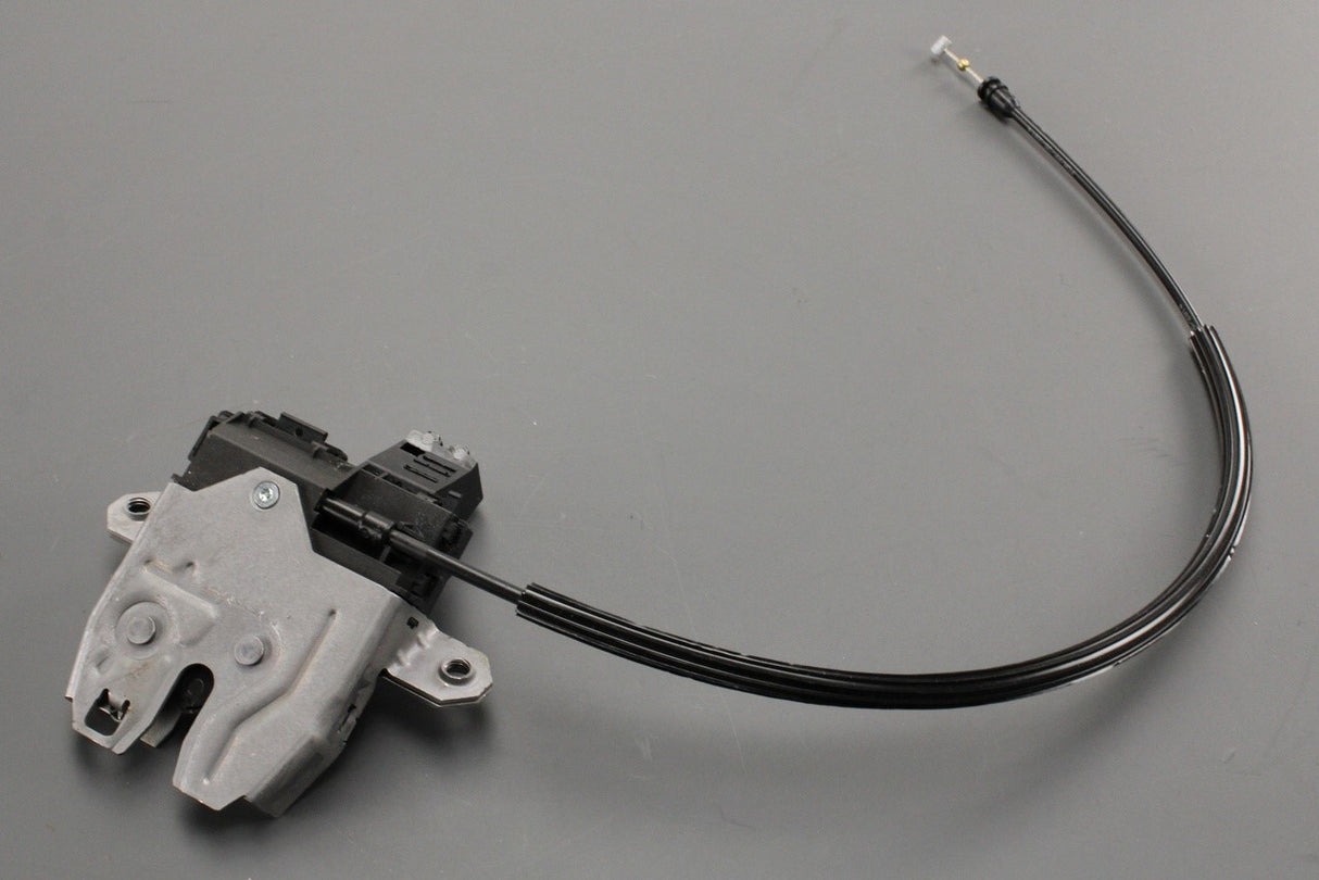 Jaguar XF 2009-2015 boot lid latch lock C2Z11315