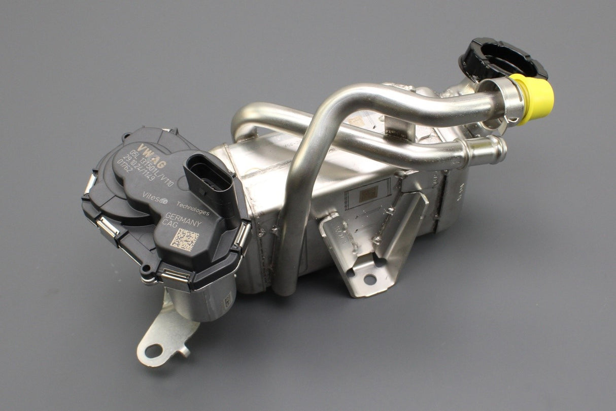 Audi A4 16-25 A5 A6 A7 Q5 2.0 TDI EGR exhaust gas cooler 05L131512A