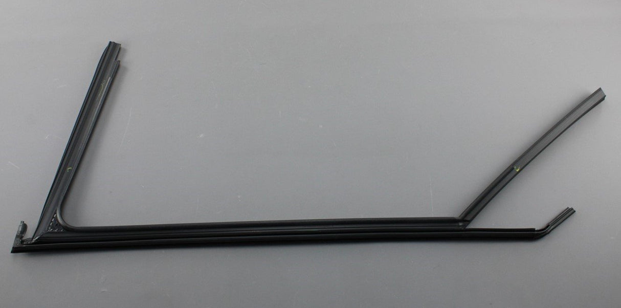 VW T-Cross 2019- window seal guide channel (front right) 2GM837440J 5AP