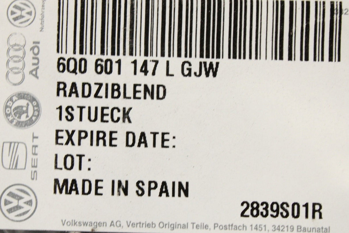 VW Polo 9N 9N3 02-09 Fox 05-10 14" steel wheel trim (x1) 6Q0601147L GJW