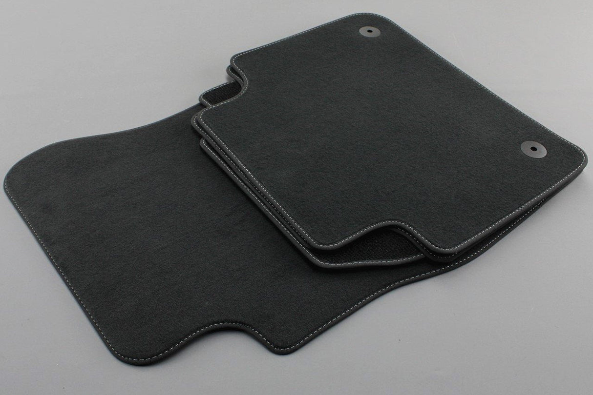 VW Touareg 2018-On Front and rear floor mats (Black/Grey) 762863011A RVX