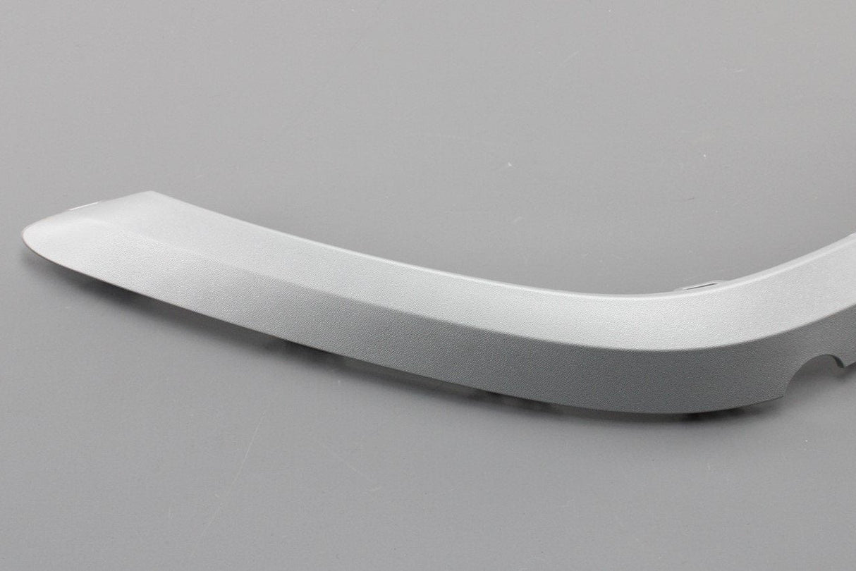 VW ID.4 2021- rear bumper lower trim moulding katana silver 11A8533332UC