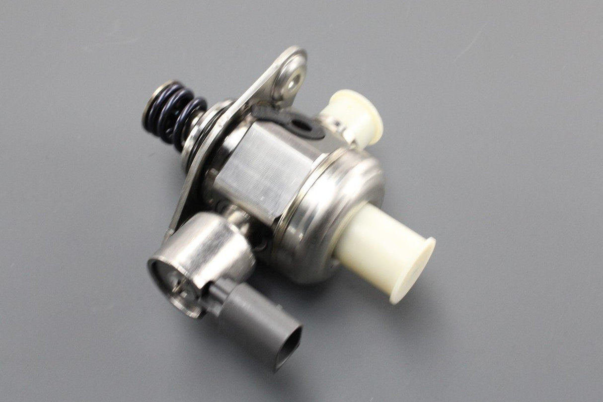 Audi Q5 2017-on 2.0 high pressure fuel pump 06K127027P