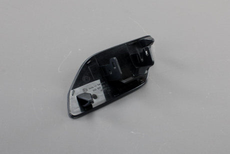 VW Golf R MK7.5 17-20 headlight washer jet cover (right) 5G0807938B GRU