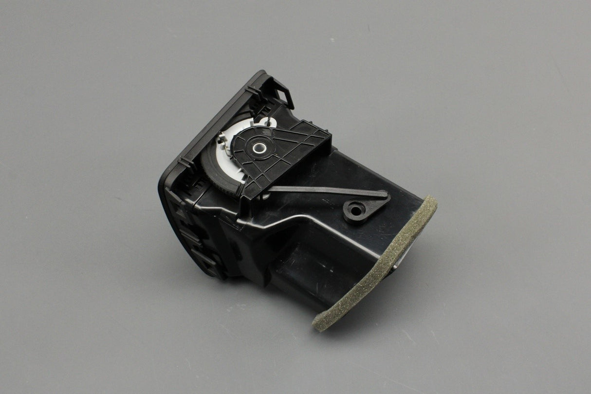 VW Golf MK5 2006-09 Jetta 06-10 dashboard air vent (left) 1K0819703D 1QB