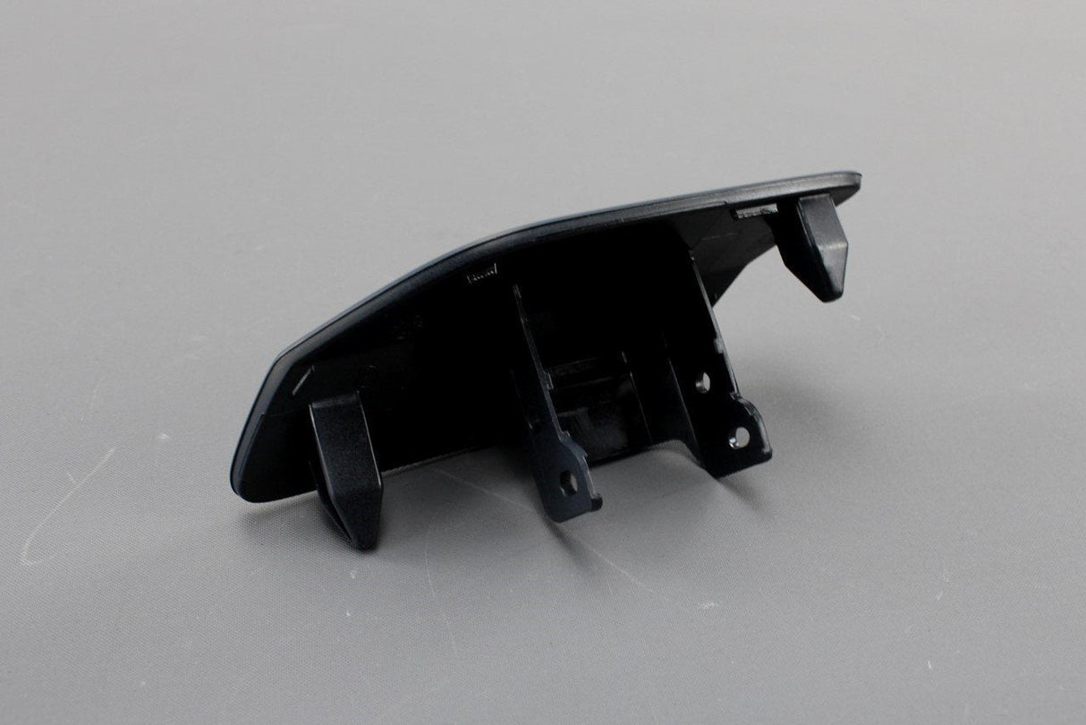 VW Golf R MK7.5 17-20 headlight washer jet cover (right) 5G0807938B GRU