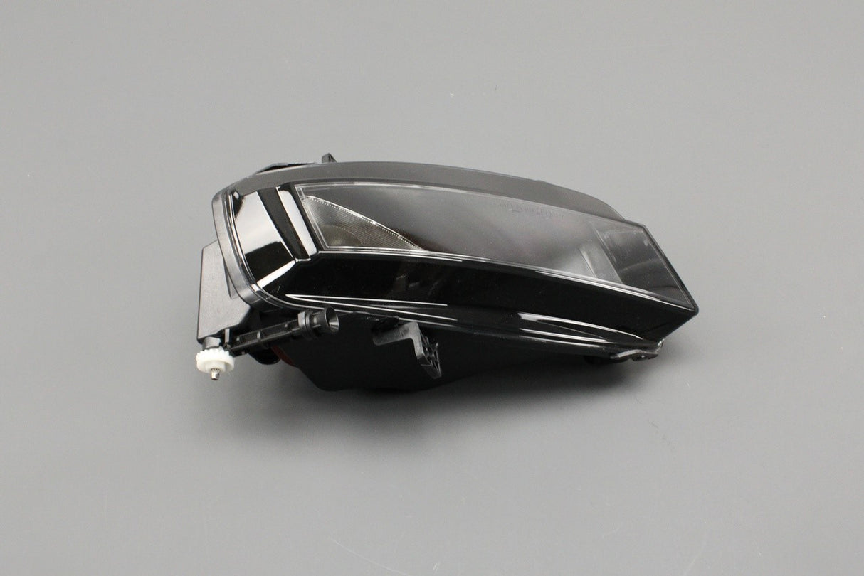 VW Golf MK7 2013-2016 front halogen fog light (right) 5G0941662D