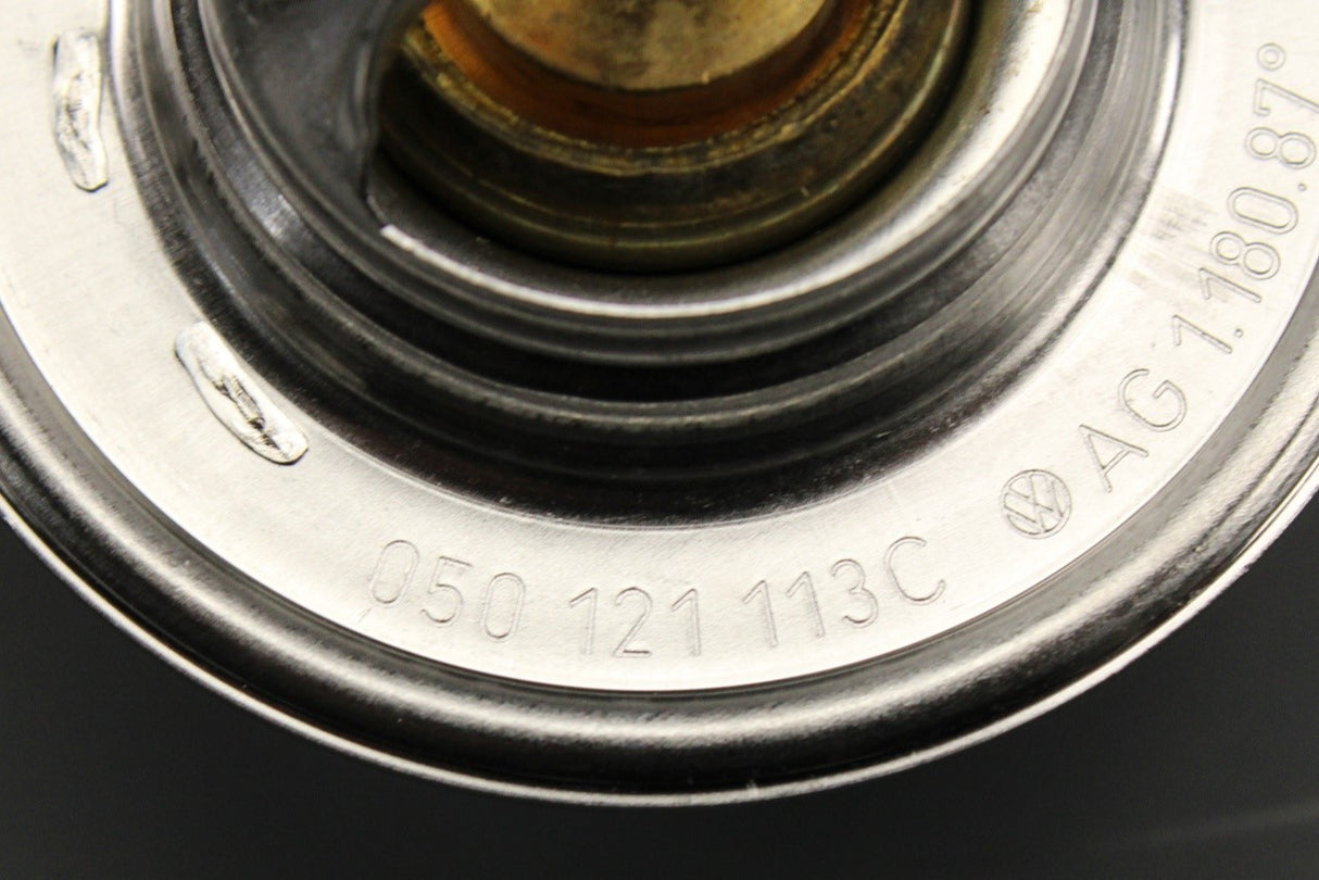 VW Golf Audi A3 A6 Skoda SEAT 1996-2015 coolant thermostat 050121113C