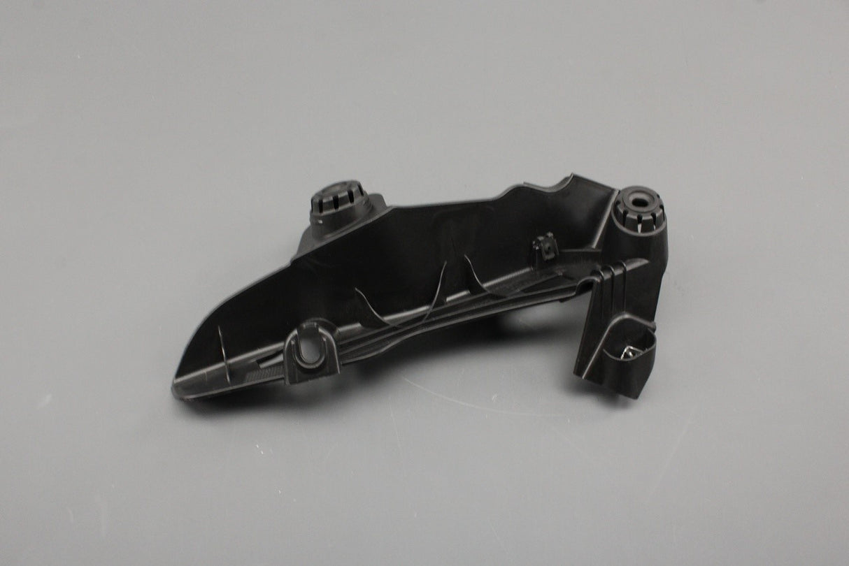 VW Tiguan Audi Q2 RSQ3 Skoda SEAT 2014-on RHD footrest bracket 5QC864767