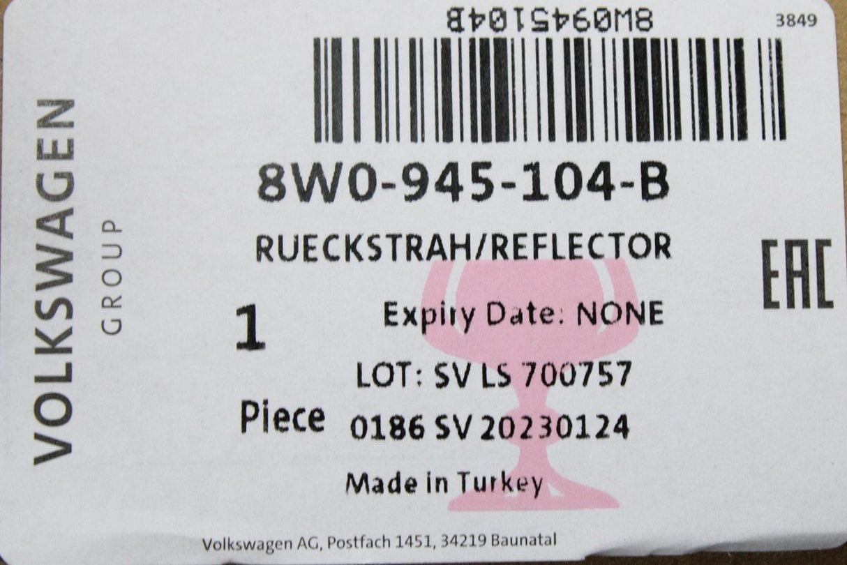 Audi A4 A5 2016-on rear bumper reflector lens (right, inner) 8W0945104B