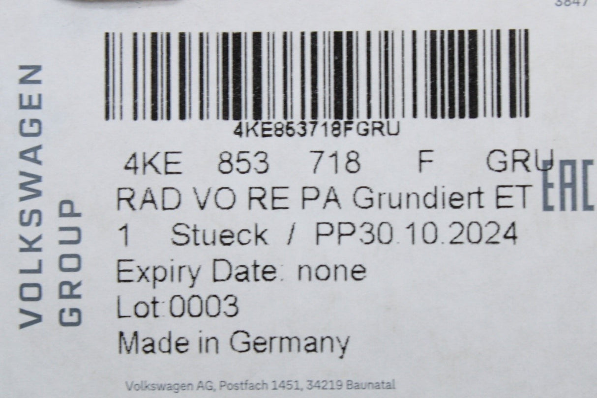 Audi e-tron 2019-2023 front wheel arch trim (right) 4KE853718F GRU